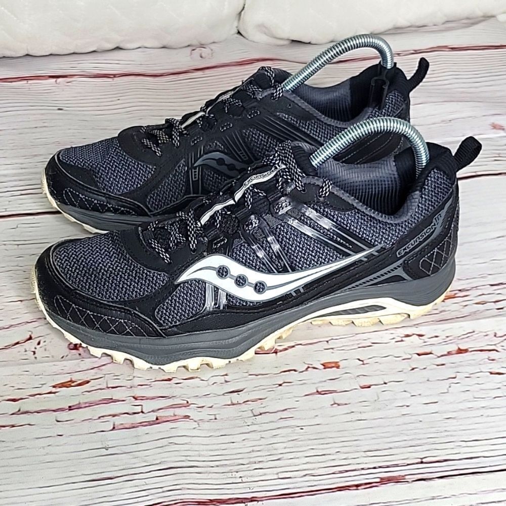Saucony Excursion Black and Gray Running Shoe Women's Size 10